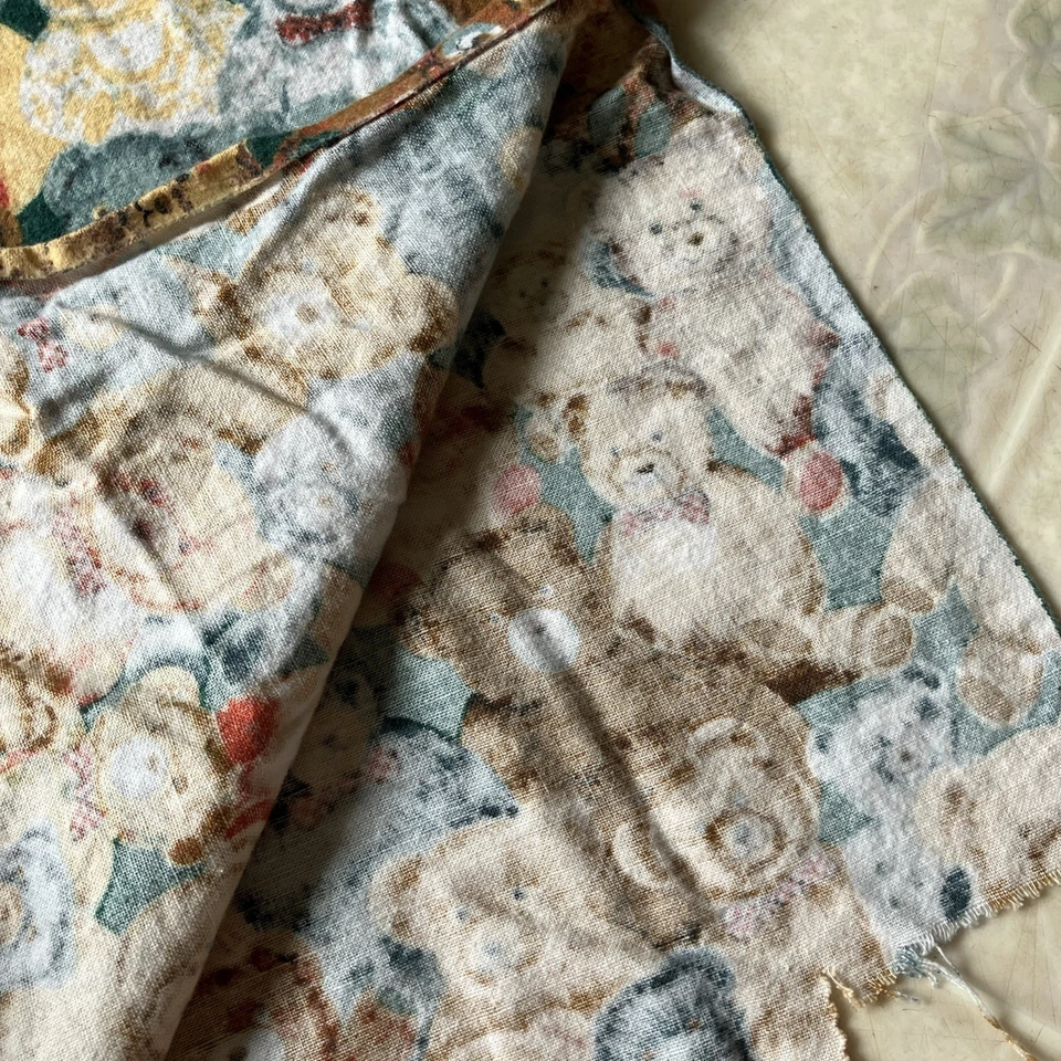 Osos de peluche victorianos de tela de franela Timeless Treasures 1 yarda marrón y verde azulado Foto 3 de 4