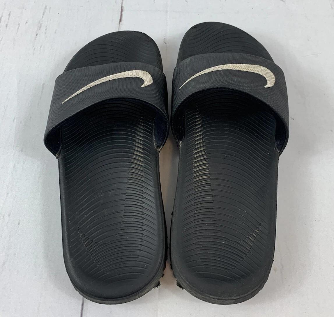 Black nike slides youth sales