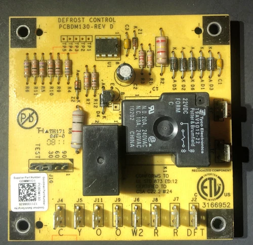 PCBDM130 REV B OR 3166952 Used Goodman / Amana Defrost Control Board (116)