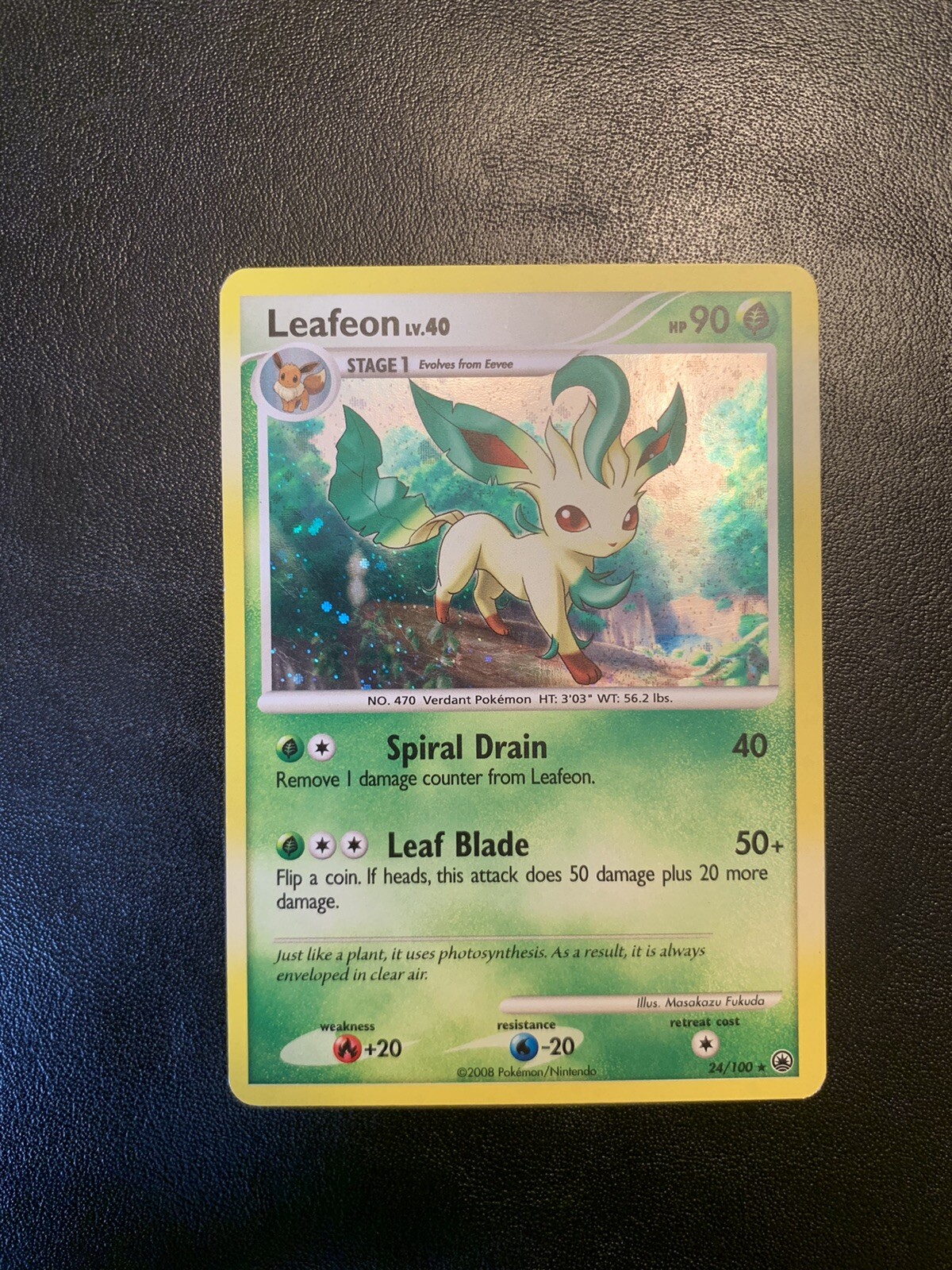 Leafeon 24/100 Rare Majestic Dawn Holo NM