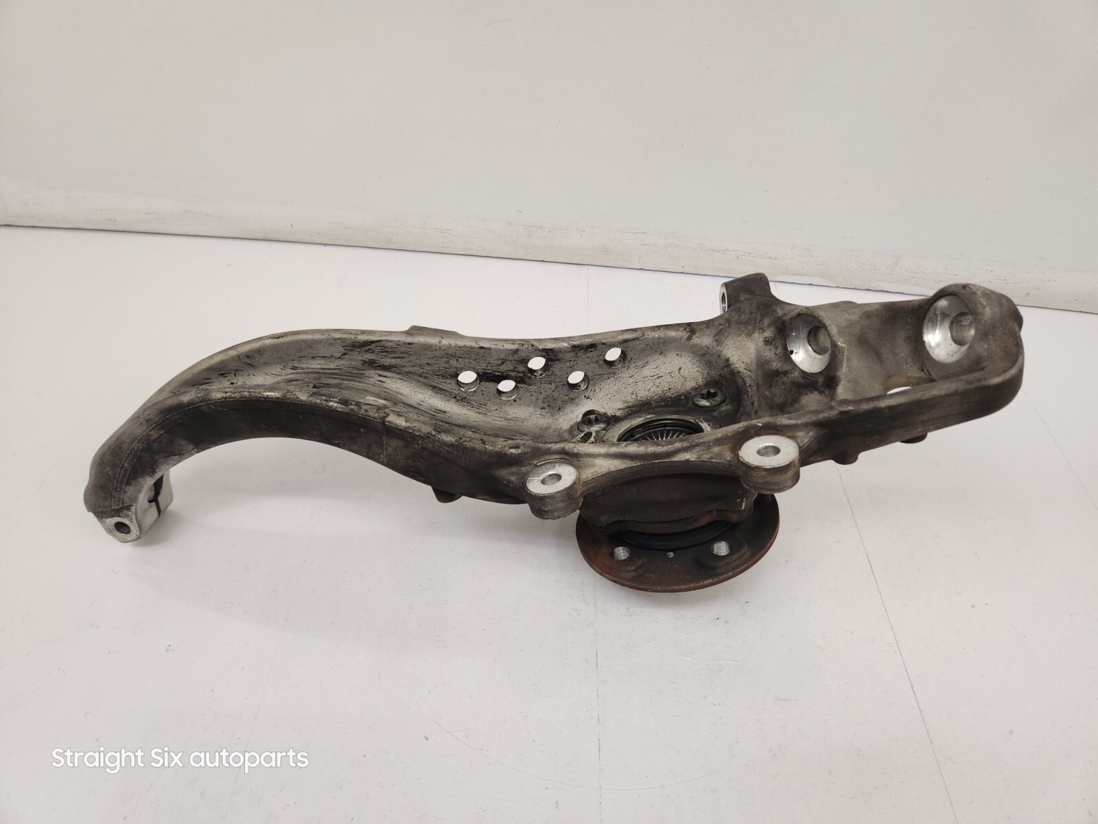 ✅ 14-20 OEM BMW i8 I12 I15 Front Driver Side Hub Spindle Knuckle Wheel Bearing