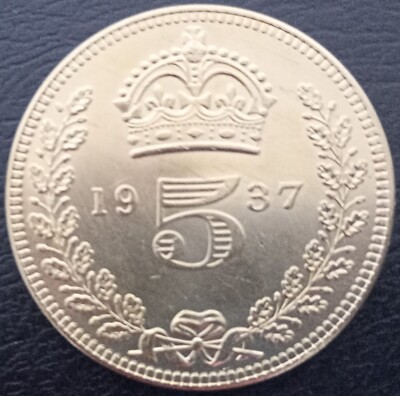 Großes modernes Muster Edward VIII 1937 fünf Pfund (40 mm Durchmesser).