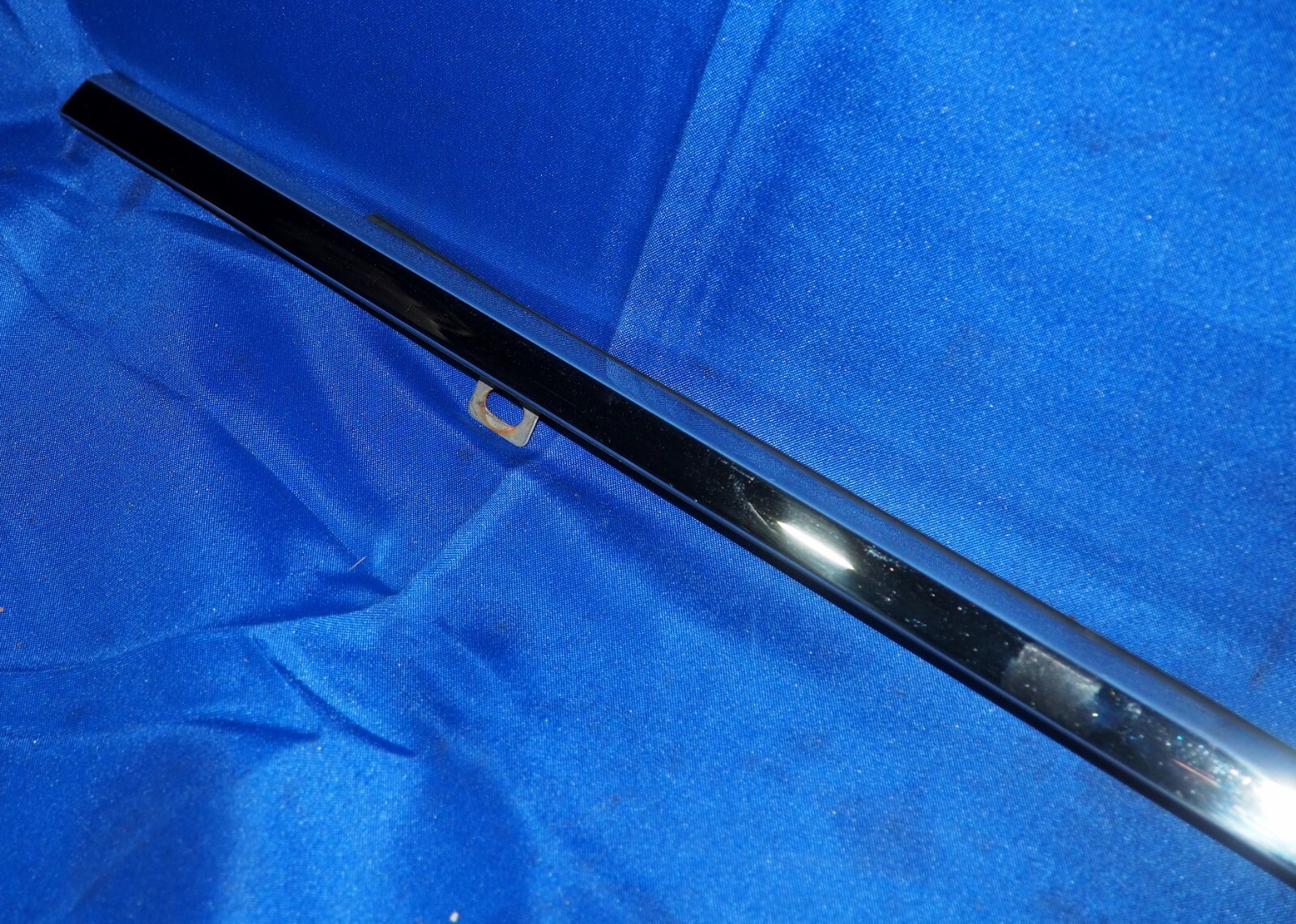 2006-2012 Bentley Flying Spur Left Rear Middle Door Belt Molding Chrome Trim OE