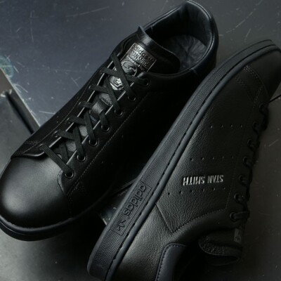 adidas Originals Stan Smith Lux Core Black Carbon HQ6787 Men's US