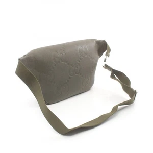 "Sac Gucci GG taille en relief unisexe noir occasion modèle 645093"