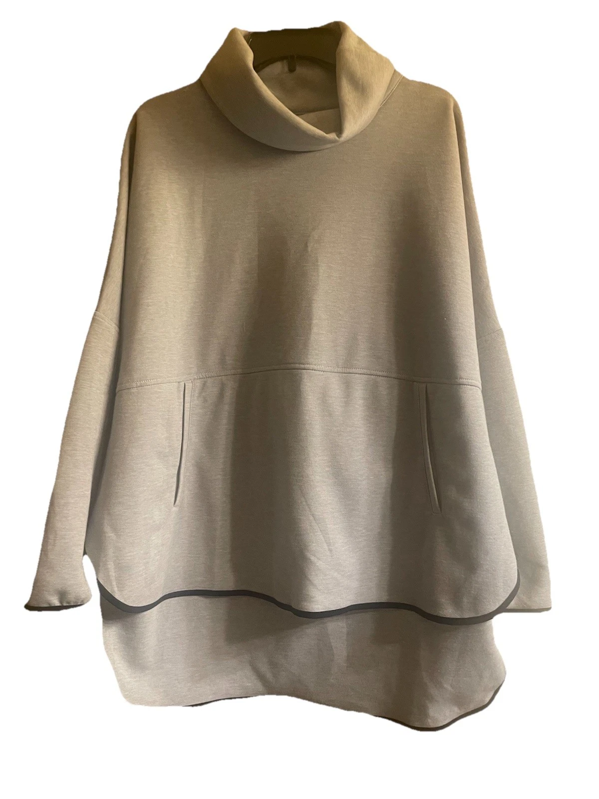 Women’s North Face Canyon Flats Stretch Poncho, M/L, Grey