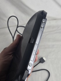 Sony PlayStation PS Vita PCH-1001 Handheld Console  Game, Memory Card, & Charger