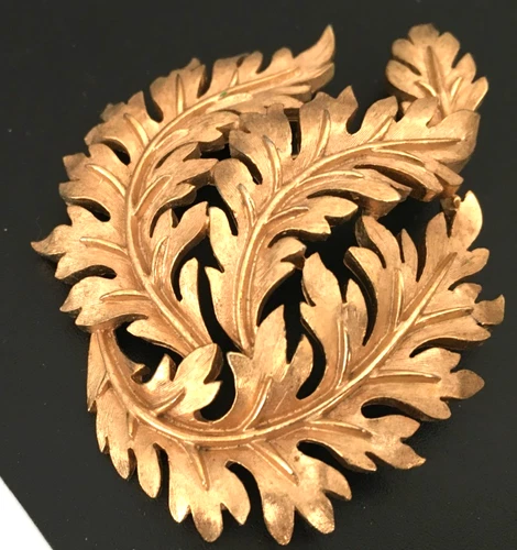 Vintage Brooch Pin SIGNED TRIFARI Gold tone Jewelry lot x