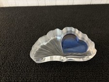 Presse papier coeur en cristal Lalique