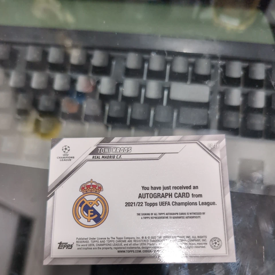 2021-2022 Topps Chrome Champions League Orange Refractor Autographed Toni Kroos - Image 2 of 2