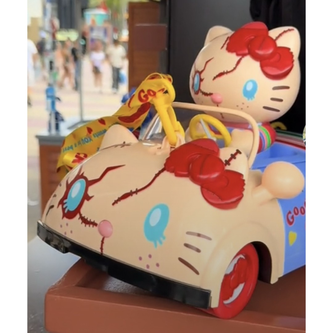 Universal Studios Hello Kitty Chucky Popcorn Case Hello Kitty | eBay