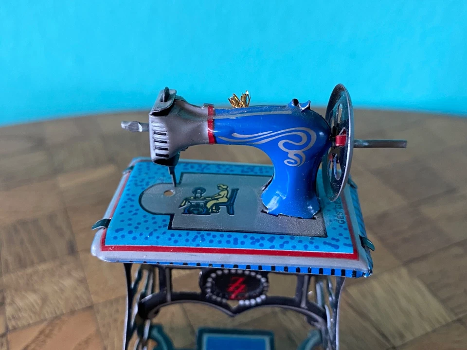 Nähmaschine Blech  Puppenstube Puppenhaus 1:12 dollhouse sewing machine - Bild 3 von 4