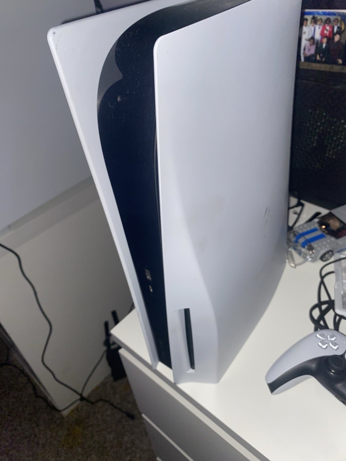 Used PS5 in Perfect Condition Selling Due to Lack of Use-image