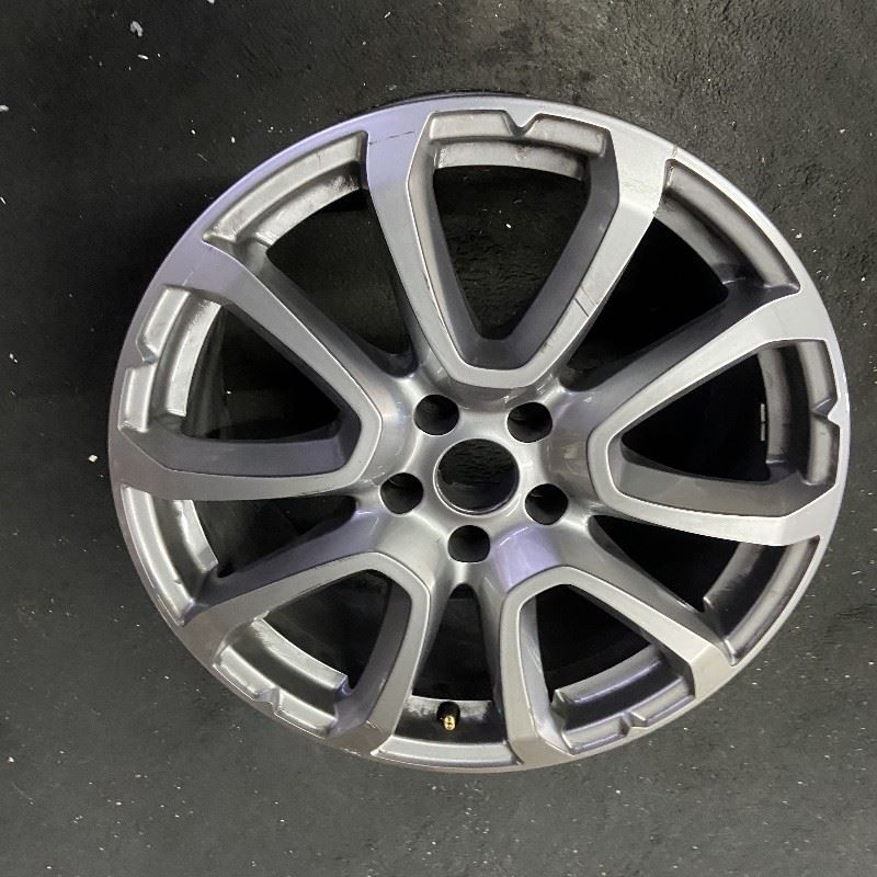 Front Maserati Levante OEM Wheel 19” 17-22 Factory Original Rim 670044699 96415
