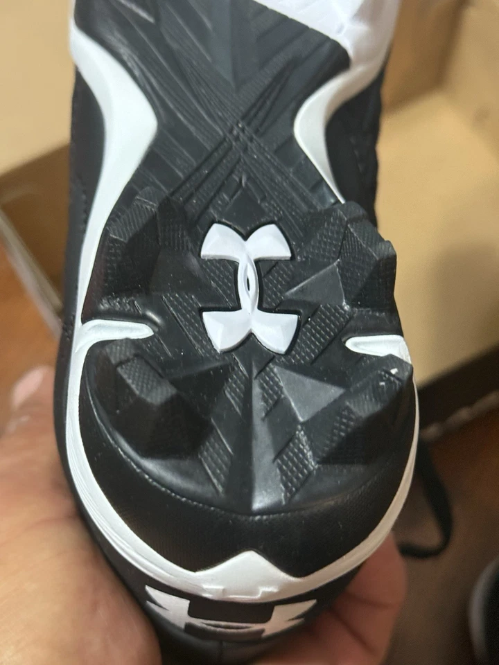 Under Armour UA Leadoff Low RM Jr. Botines de béisbol talla 1,5Y negro blanco Foto 2 de 4