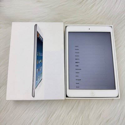 Apple iPad Mini 1st Gen A1432 16GB 7.9'' WiFi  Silver White Bundle