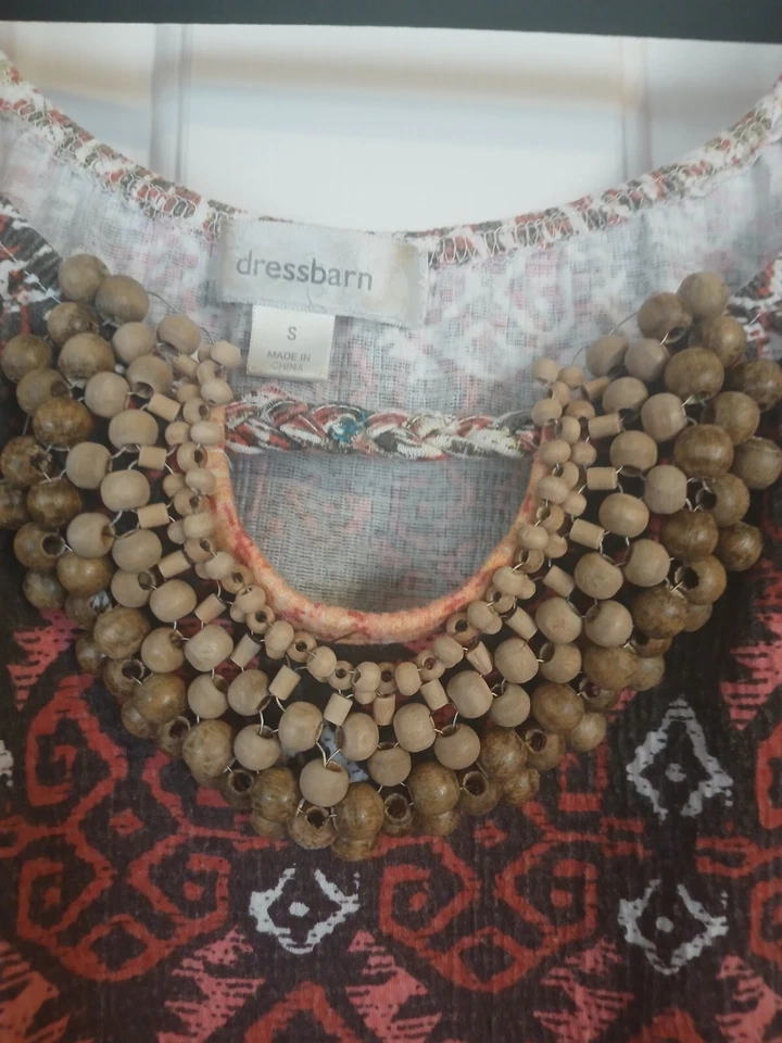 DRESSBARN women's  Cap Sleeve Multicolor Boho Style Top W/Beaded Accent S Foto 2 de 4