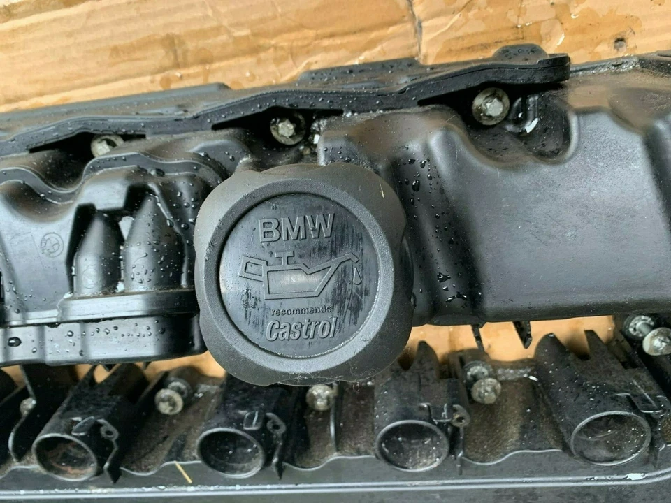 BMW 740LI F01 E90 OEM 08-12 N54 3.0L TURBO ENGINE CYLINDER HEAD VALVE COVER  - Image 4 of 4