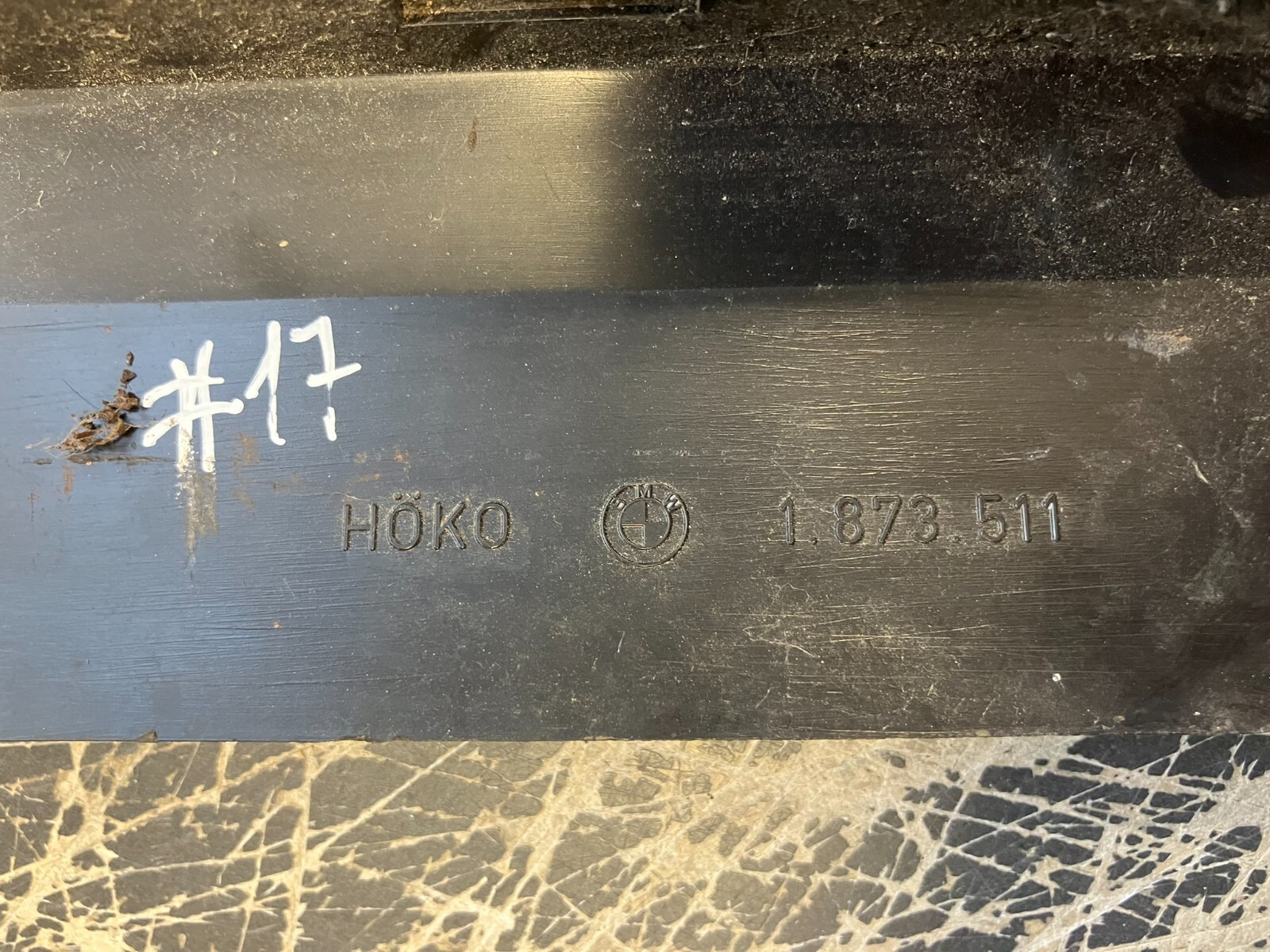 USED Front Left seat outer rail cover for BMW E12 E28 E23 52101873513 #17 G