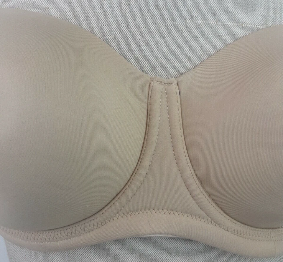 Sujetador con aros sin tirantes beige estilo 2126 de moda Bug para damas talla 40 DD (37) Foto 2 de 4