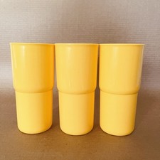 Tupperware Stackable Tumblers 18 oz. Large Cup Set of 3 Yellow 2413