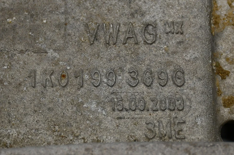 Console Agrégat Porteur 1K0199369G Golf V 5 Variant 1,6 75KW BSE Original VW - Photo 2/4