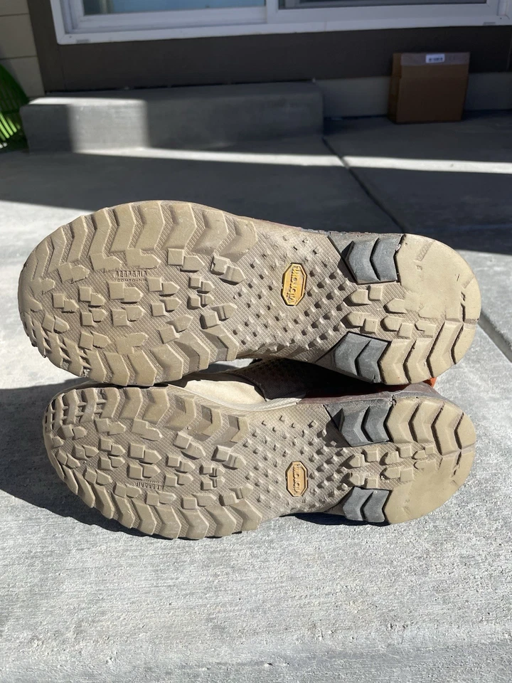 Men’s Under Armour Mid Hiking Boots - 10.5 - Image 4 of 4