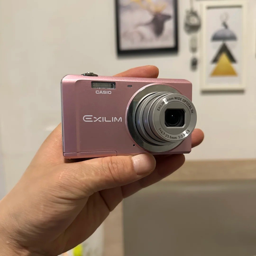 Casio EXILIM EX-ZS5 Digital Camera 5x Optical Zoom 14.1 MP English