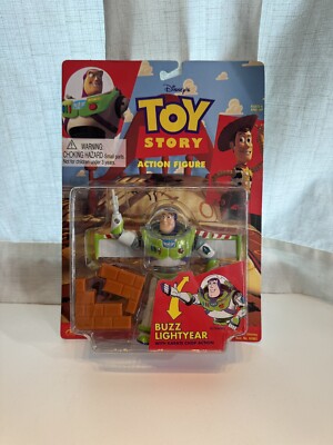 Thinkway 1995 Disney Toy Story Buzz Lightyear Karate Chop Action Action Figure