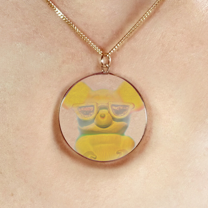 9ct Gold Hologram Pendant - Cool Mouse (Medium) +  20"" Chain