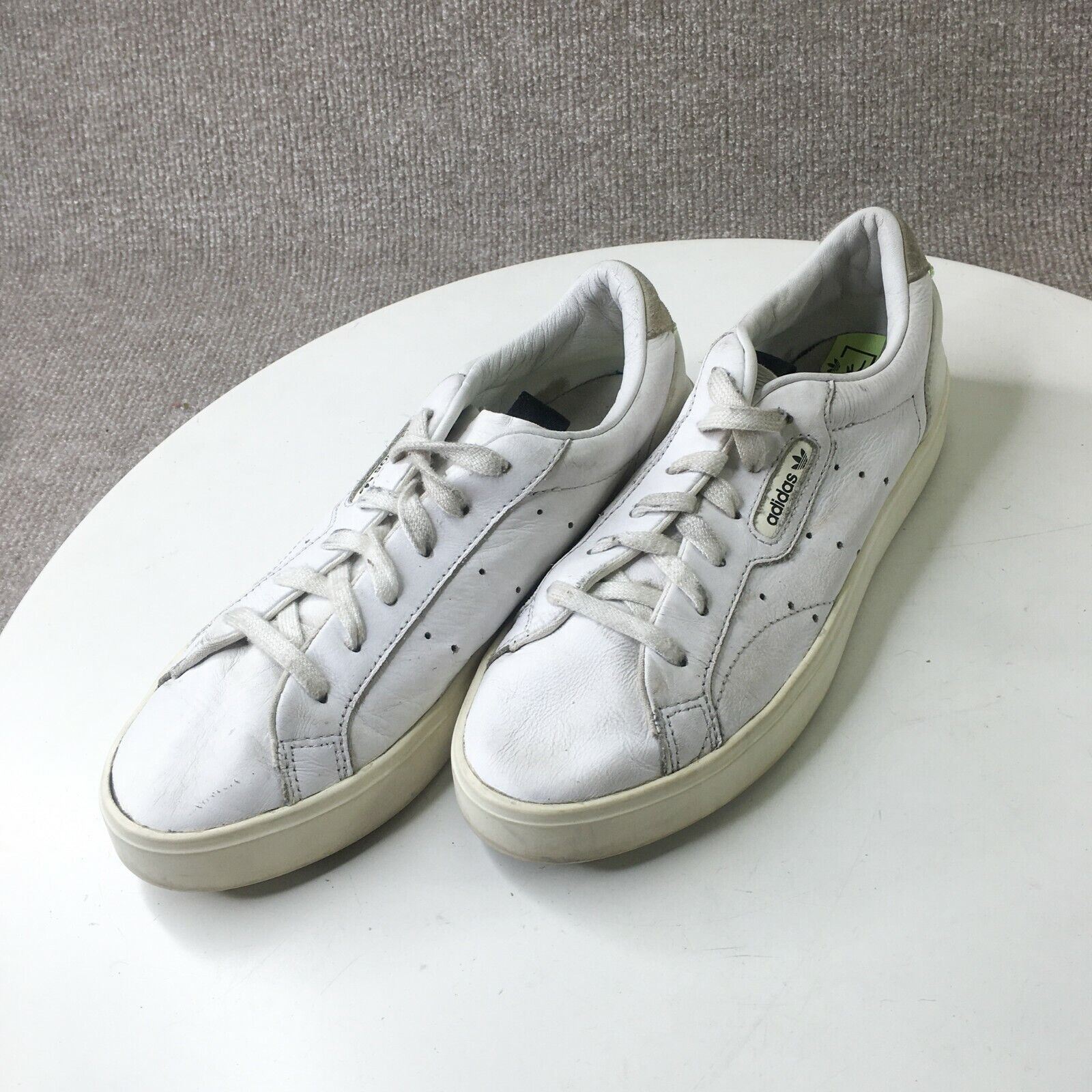 Adidas Sneakers Kids Youth 6.5 US Size White Low Top Casual Shoes Sleek #2164 Adidas Sneakers Kids Youth 6.5 US Size White Low Top Casual Shoes Sleek #2164