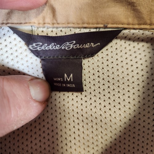 Eddie Bauer Shirt Mens Medium Tan Khaki Button Down Vented Hiking Fish Gorpcore - Picture 8 of 10
