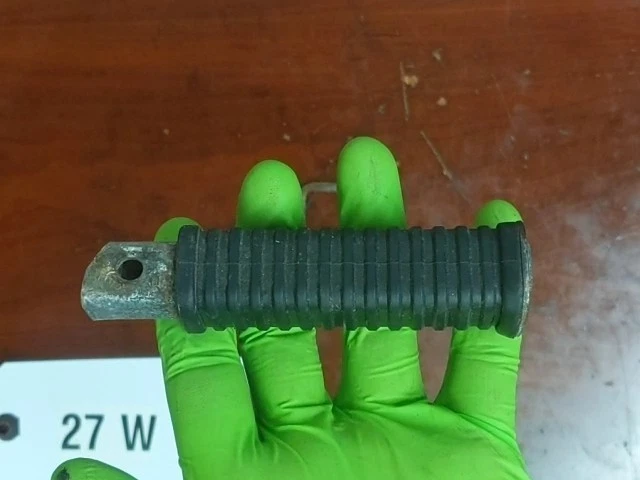 HONDA 1974 1973 CL125S CL 125 S REPOSAPIÉS TRASERO PASAJERO 50701-024-010 Foto 4 de 4