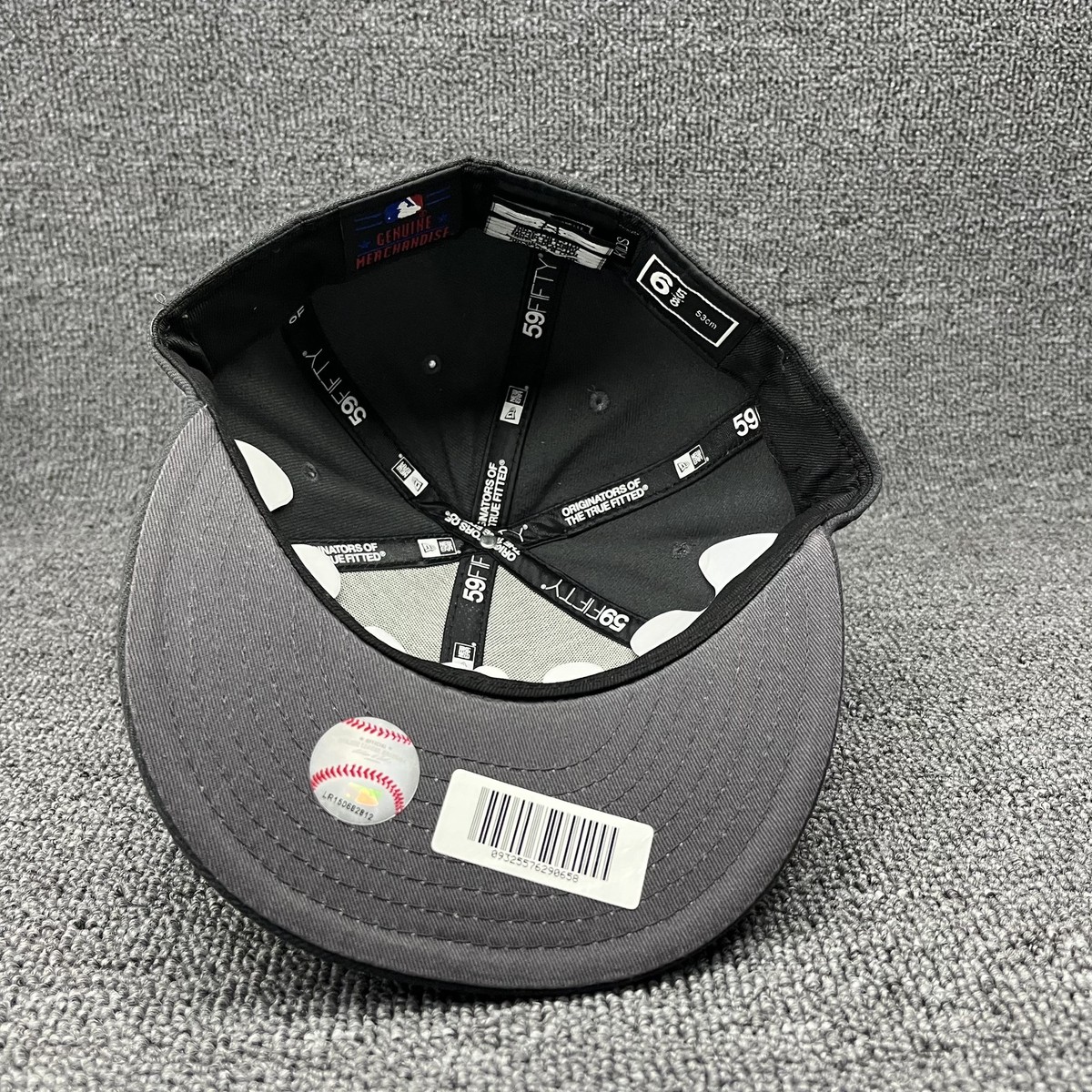 New Era 59FIFTY NY New York Yankees Kids Fitted Hat Black White Size 6 5/8 53cm
