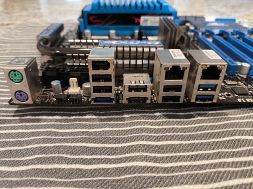 MSI XPOWER LGA1366 Motherboard Big Bang w/ IO Shield & 6x4GB DDR3 1600 & i7 990X - 第 3/3 張圖片