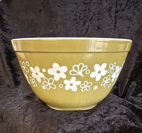 Vintage PYREX 401 Green Spring Blossom Crazy Daisy 1.5 Pint Mixing Bowl Nesting