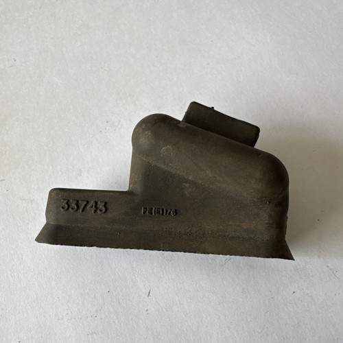 MORRIS MINOR 1962-1971 REAR WHEEL CYLINDER rubber BOOT LOCKHEED 33743 - Picture 2 of 3