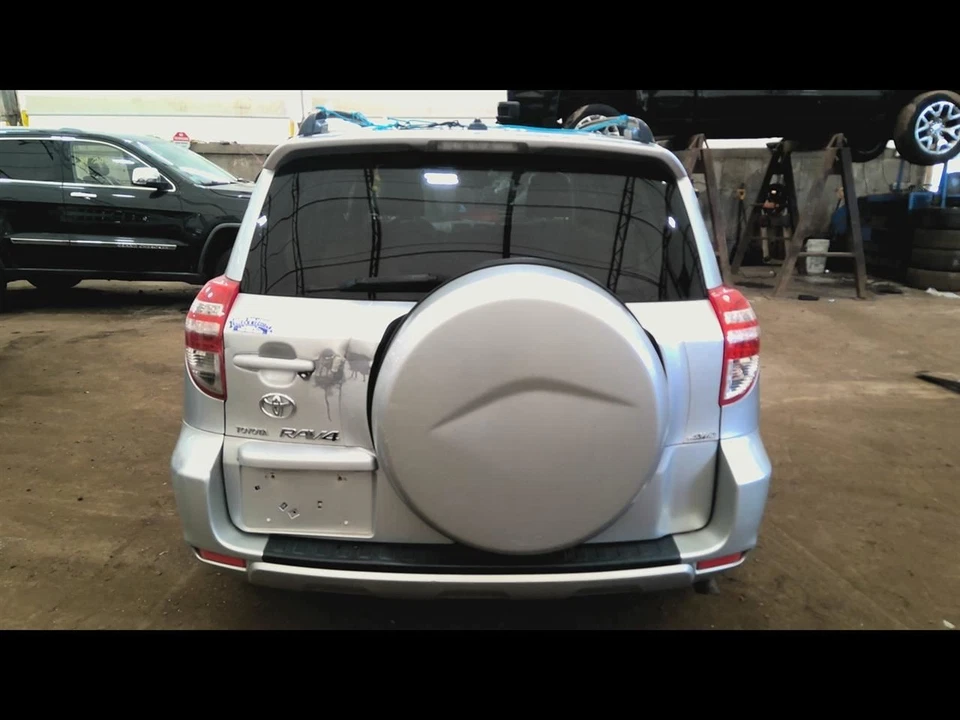 Driver Lower Control Arm Front Electric EV Fits 06-14 RAV4 6849836 Foto 4 de 4