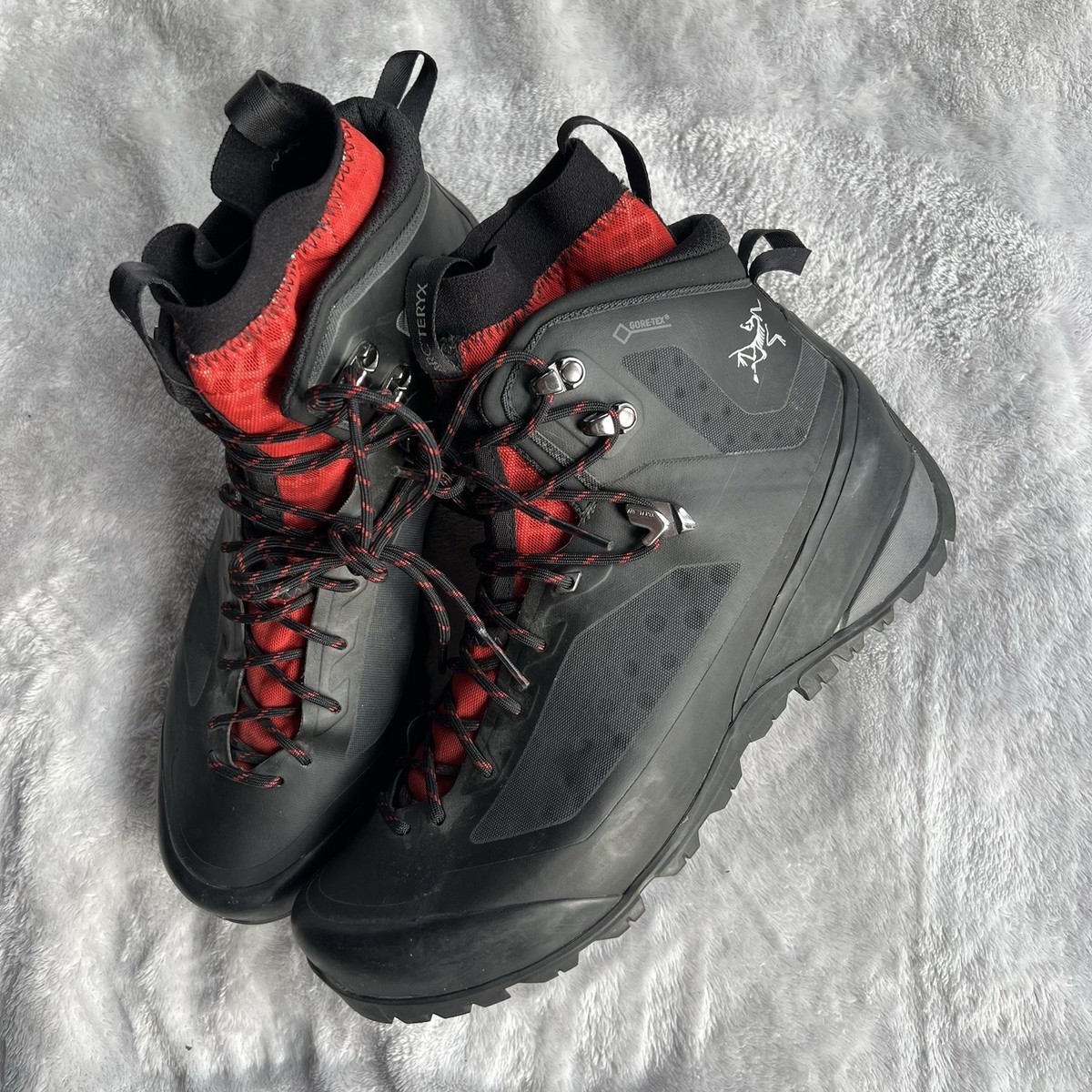 Arc'teryx x Gore-Tex Bora2 Mid GTX Black Hiking Boots Size Arc'teryx x Gore-Tex Bora2 Mid GTX Black Hiking Boots Size