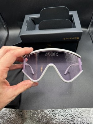 Oakley MUZM Eyeshade Cool Grey Prizm Low Light Lenses OO9441-0451