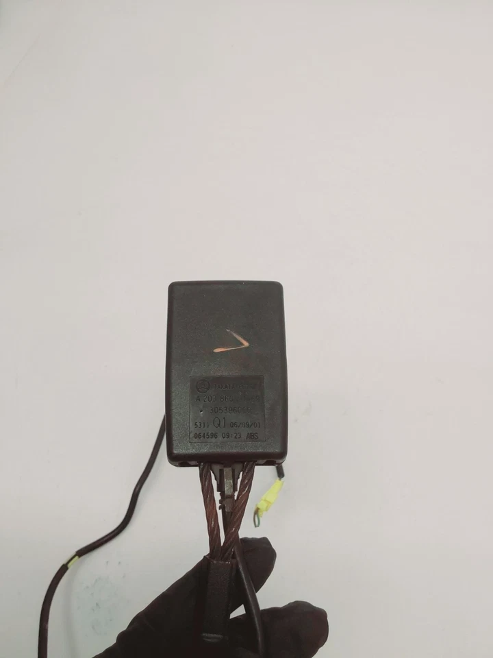 Mercedes Benz CLK350 2007 hebilla de cinturón de seguridad delantero izquierdo OEM A2038602669 Foto 4 de 4