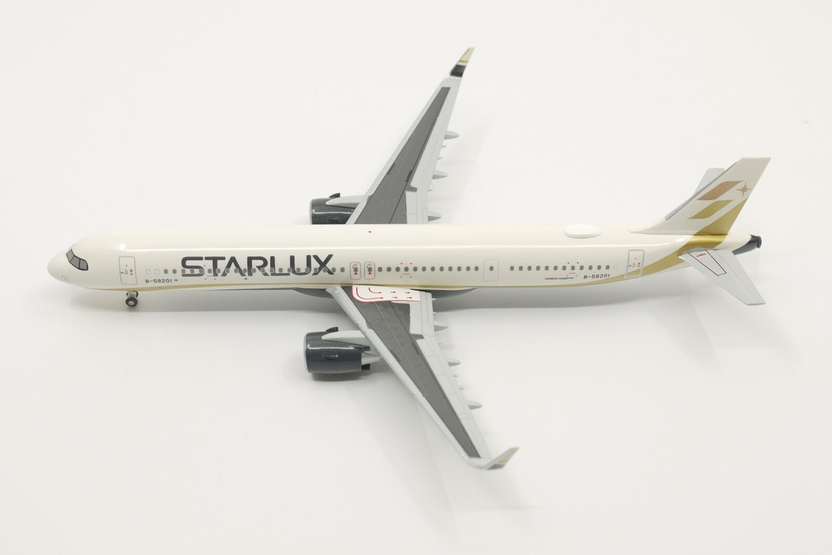 スターラックス航空 STARLUX-A321neo 1:200 模型 ScaleModelStore.com :: JC Wings 1:200 - EW221N008 - Starlux