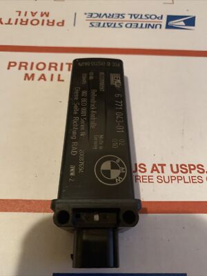 04-13 BMW Tire Pressure Monitoring Receiving TPMS Antenna RECEIVER  6771043 OEM