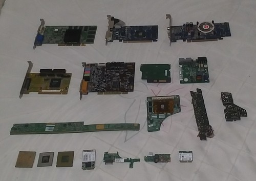 LOTTO INFORMATICA SCHEDE MADRI VIDEO CPU RAM PER RECUPERO ORO - Photo 2/7