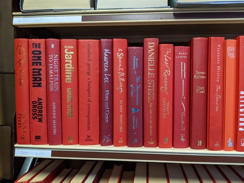 RED Spine Cloth Books for Decoration: 1.5m (5'): Interior Design: Job lot box - Picture 2 of 3