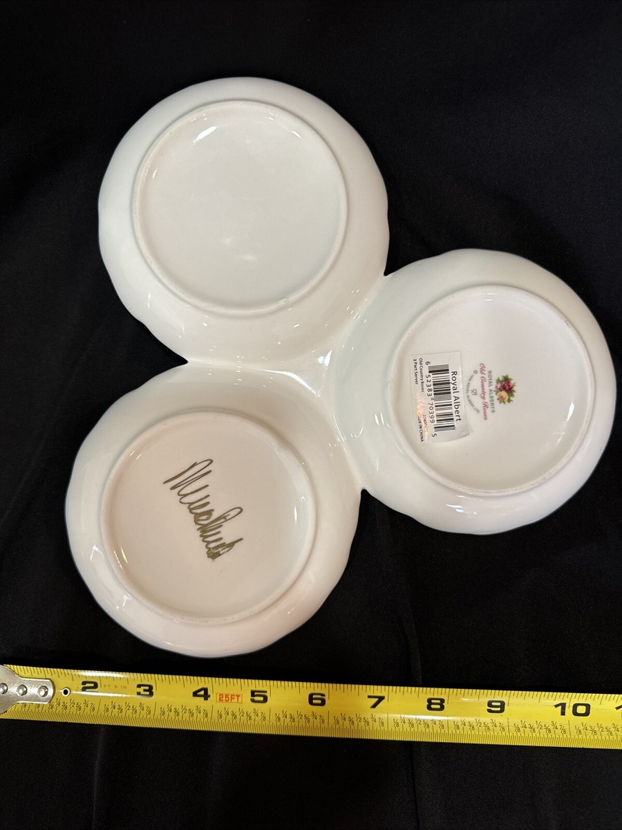 NEW ROYAL ALBERT 3 SERVER w ROSE BUD HANDLE 