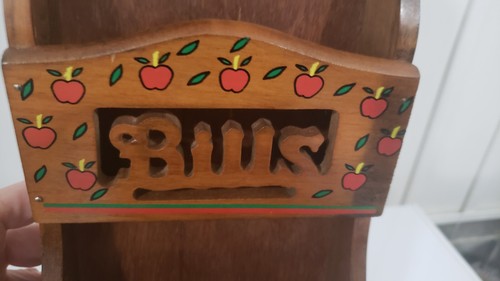 Vintage Wood Wall Organizer Keys Letters Bills Apple Trim Cottage Core - 第 14/16 張圖片