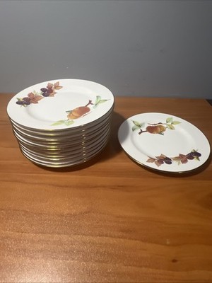 12-Royal Worcester EVESHAM GOLD Porcelain Bread/Dessert 6 5/8'' Plates 1961