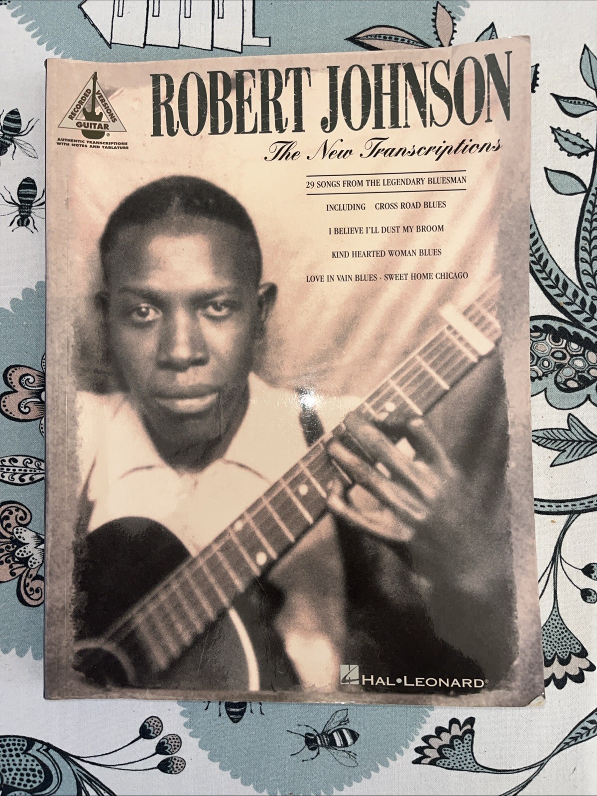 Robert Johnson - The New Transcriptions Guitar Recorded Versions 1999