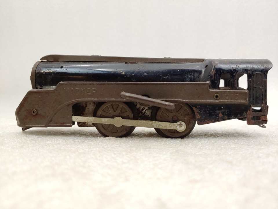 Wind Up Engine Hafner Trains Prewar O Gauge Wind Up Steam Locomotive Engine 1010 w ...